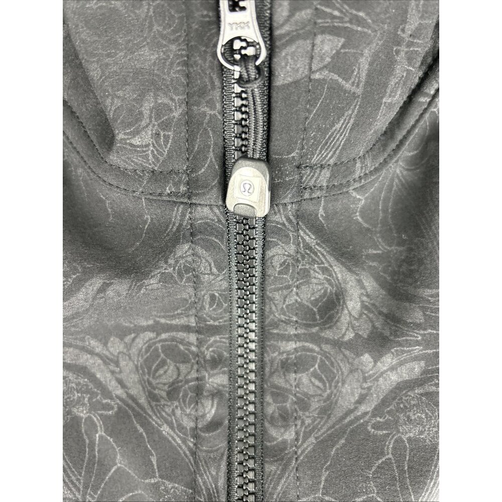 Lululemon Jacket Women’s 4 Apres Yoga Hooded in Black Dance In Snow Pattern - Picture 3 of 9